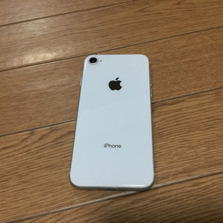 iPhone8 ホワイト　64g simフリー