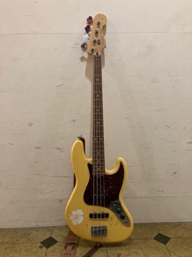 FENDER MEXICO 2010年製 本革ストラップ付き