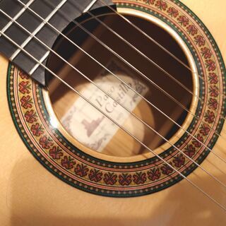 新品同様 スペイン産シープレス 20万円の総単板フラメンコギター パコカスティージョ 新品ハードケース付 Paco Castillo クラシックギター