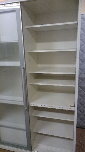 商談中です。キッチンボード 収納抜群!! コンセント3個　USED品　松田家具 食器棚