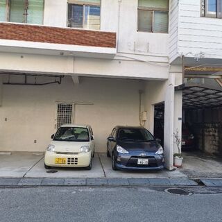那覇市曙2丁目　駐車場1台空いてます。