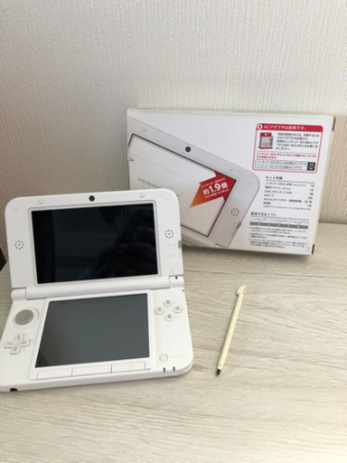 ニンテンドー3DS LL［ホワイト］