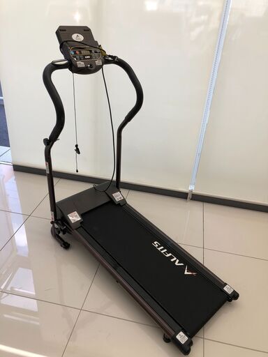 ランニングマシーン 超美品! | mayberrydental.ie