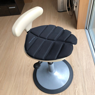 アーユル・チェアー  丸ベースタイプ (ルナ) ベージュ  プラス付属品2点