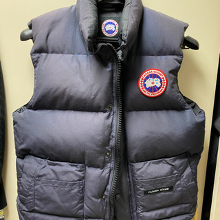 【ネット決済・配送可】CANADA GOOSE FREESTYL...