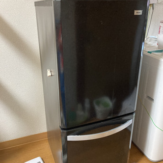 【購入者決定】Ｈaier 霜取り自動のファン式冷蔵庫138Ｌ