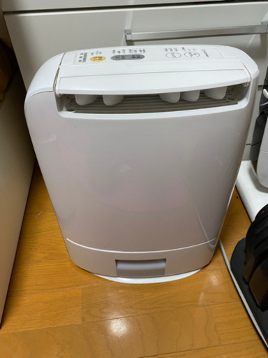 Panasonic製　除湿機