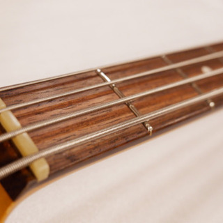 ジャズベース　エレキベース　