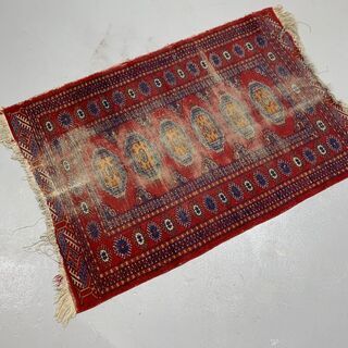 Vintage絨毯(年代、製造地不明)