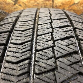 BS BLIZZAK VRX2 205/60R16 16インチ スタッドレス 4本 2017年製 ステップワゴン ビアンテ プリウスα ノア等　(MTK48) クレジットカード QR決済可能