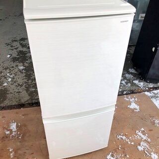 【送料込み】SHARP 冷蔵庫 137L SJ-DA14D-W 2018年製 Amazon.co.jp: シャープ 冷蔵庫 137L(幅48cm) つけかえどっちも