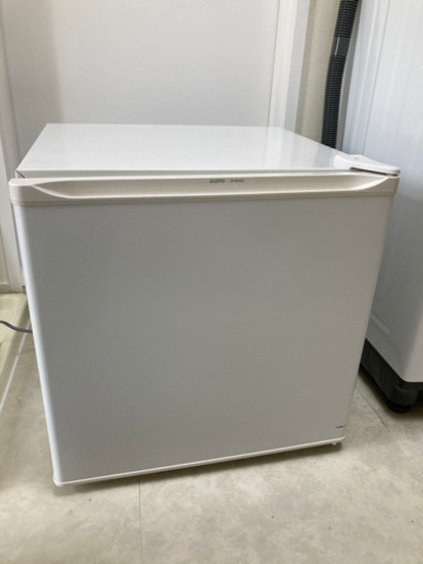 【取りに来られる方限定(三宮)】三洋電機 １ドア冷蔵庫 2007年製 SR-51P(W) 47L 製氷コーナー有