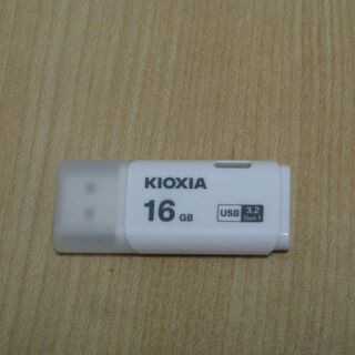 USBメモリ　16GB