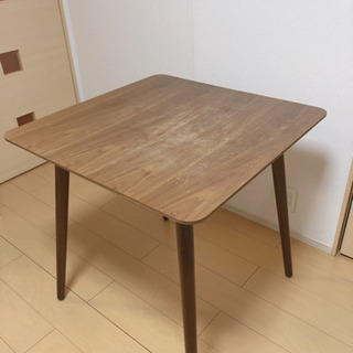 東京インテリアで購入　１〜２人用　テーブル　