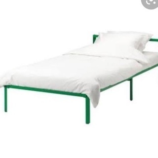 IKEA ベッド (フレーム+マットレス)