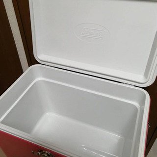 （受け渡し予定者あり）値下げしました‼︎  コールマン　クーラーボックス　ストロベリー　60周年限定