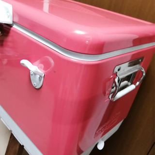 （受け渡し予定者あり）値下げしました‼︎  コールマン　クーラーボックス　ストロベリー　60周年限定