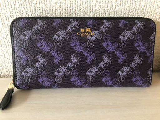 コーチニューヨーク　ホースロゴ　長財布　中古
