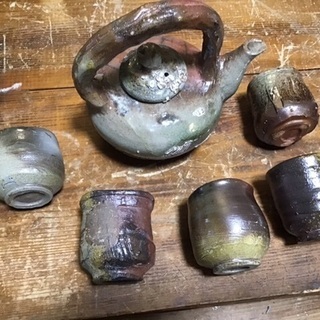 値下げ❗️ 当真裕爾(1986~ ) 急須湯呑セット　沖展賞作家　穴窯焼き　焼き〆　やちむん