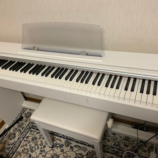 電子ピアノ　カシオ　CASIO PX-770 ホワイト