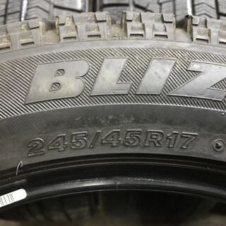 BS BLIZZAK VRX 245/45R17 17インチ スタッドレス 4本 ベンツ Eクラス/Eクラスワゴン audi A4/A4アバント A6等　(VTD378) クレジットカード QR決済可能