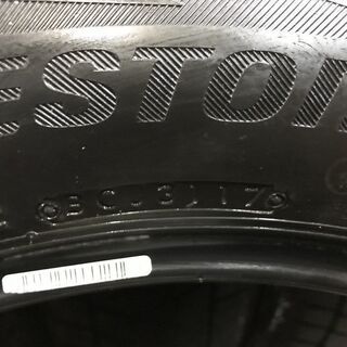 BS BLIZZAK DM-V2 235/55R18 18インチ スタッドレス 4本 2017年製 バリ溝 レクサスNX ハリアー XC40 DS7等　(TA354) クレジットカード QR決済可能