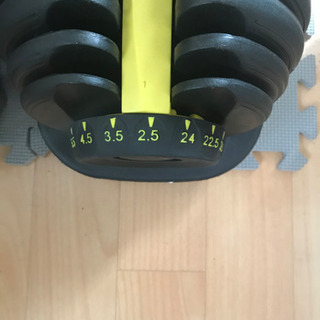 ベンチと可変式ダンベルセット