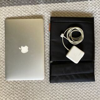 【美品】MacBook Air (11インチ, Mid 2013...