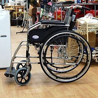 Care-Tec Japan 車椅子 自走式 座面革調 ブラック 折り畳み 折りたたみ