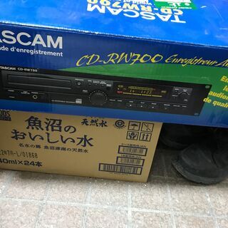 【ネット決済・配送可】TASCAM CD-RW700 業務用CD...