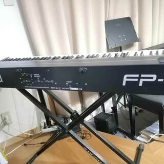 ローランド製電子ピアノ FP-7