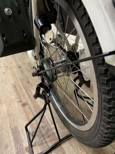 ブリジストン bikke ホワイト 8.1AH 新基準 電動アシスト自転車