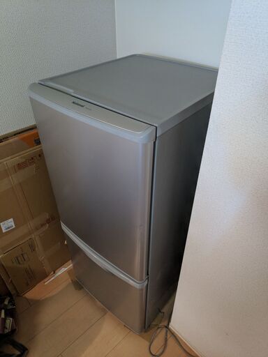 ナショナル 138L 2ドア ノンフロン冷蔵庫 NR-B140W 販売します。
