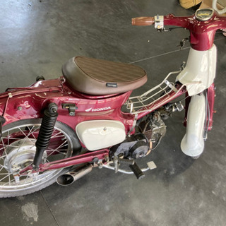 実働！ お洒落カスタム カブ50 ボルドー ワインレッド