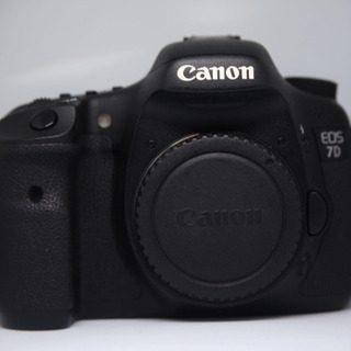 ★外観美品★キヤノン EOS 7D ボディ + BG-E7 グリップ #125k キヤノン) Canon EOS 7D+BG-E7 ランク：C（極美品 Canon