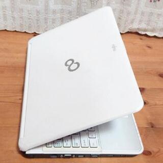 最新Office・ブルーレイ・新品バッテリー搭載！♪安心の富士通 AH53/EA