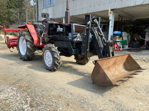 ヤンマー トラクター フロントローダーF215D 21馬力 4WD 中古