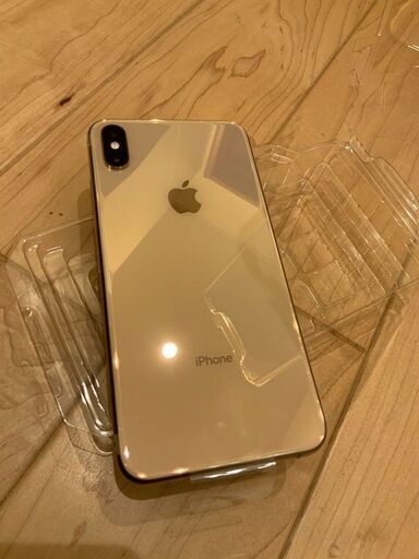 【新品未使用】iPhone Xs Max Gold 256GB SIMロック解除