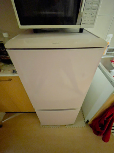 説明欄必読をお願いします！ ☆ピンクの冷蔵庫　シャープSJ-14X☆