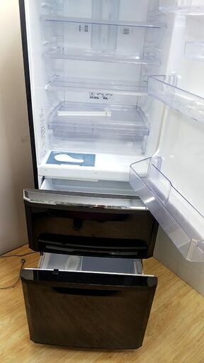 冷蔵庫　3ドア　370L　幅60センチ　プラチナブラック