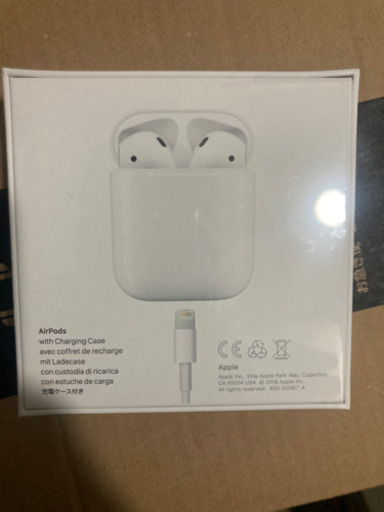 新品未使用Apple AirPods with Charging Case エアーポッズ