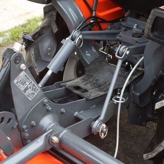 【SOLD OUT】クボタ トラクター 現行機 JB13X 13.5馬力 自動水平 パワステ 倍速 逆転 実働40時間 尾輪 美品【清掃・整備済】 【農機具でっく】【福岡】【トラクター】