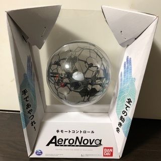 ドローン　AeroNova 充電式 BANDAI 