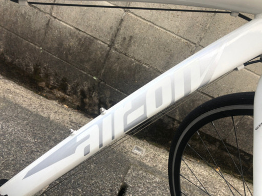 【クロスバイク】美品❗️700x28c 3x7段変速付　若林自転車　膳所　SALE中❗️ホワイト