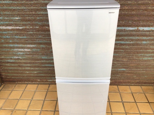 シャープ　小型冷蔵庫　単身用　高年式式