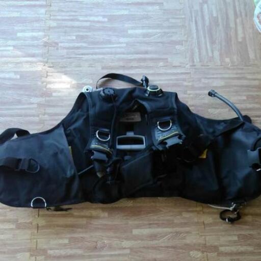 mares h.u.b BC、レギュレーター、オクトパス一体型(残圧系付属) mares h.u.b BC、レギュレーター、オクトパス一体型(残圧系付属) mares