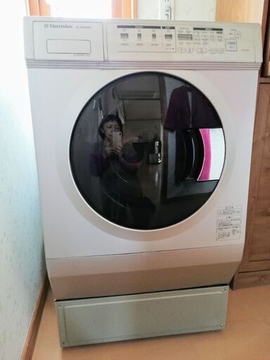 ドラム式全自動洗濯乾燥機