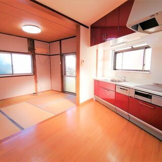 ◆豊中市宮山町戸建1,180万円◆落ち着いた雰囲気の住宅街です♪ ～おすすめポイント～ ◎2011年にリフォーム履歴あり ◎IHシステムキッチン、食洗機付き ◎追い炊き付きバス ◎ガレージスペースあり - 不動産売買（マンション/一戸建て）