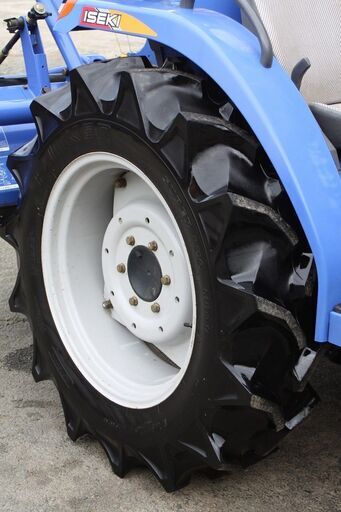 【SOLD OUT】イセキ トラクター GEAS AT30 SQ ジアス 30馬力 4WD IQターン 自動水平 クイックヒッチ【清掃・整備済】【農機具でっく】【福岡】【トラクター】