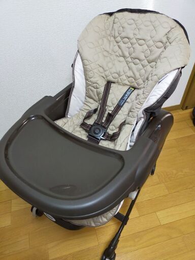 コンビ ネムリラ ハイローチェア 美品